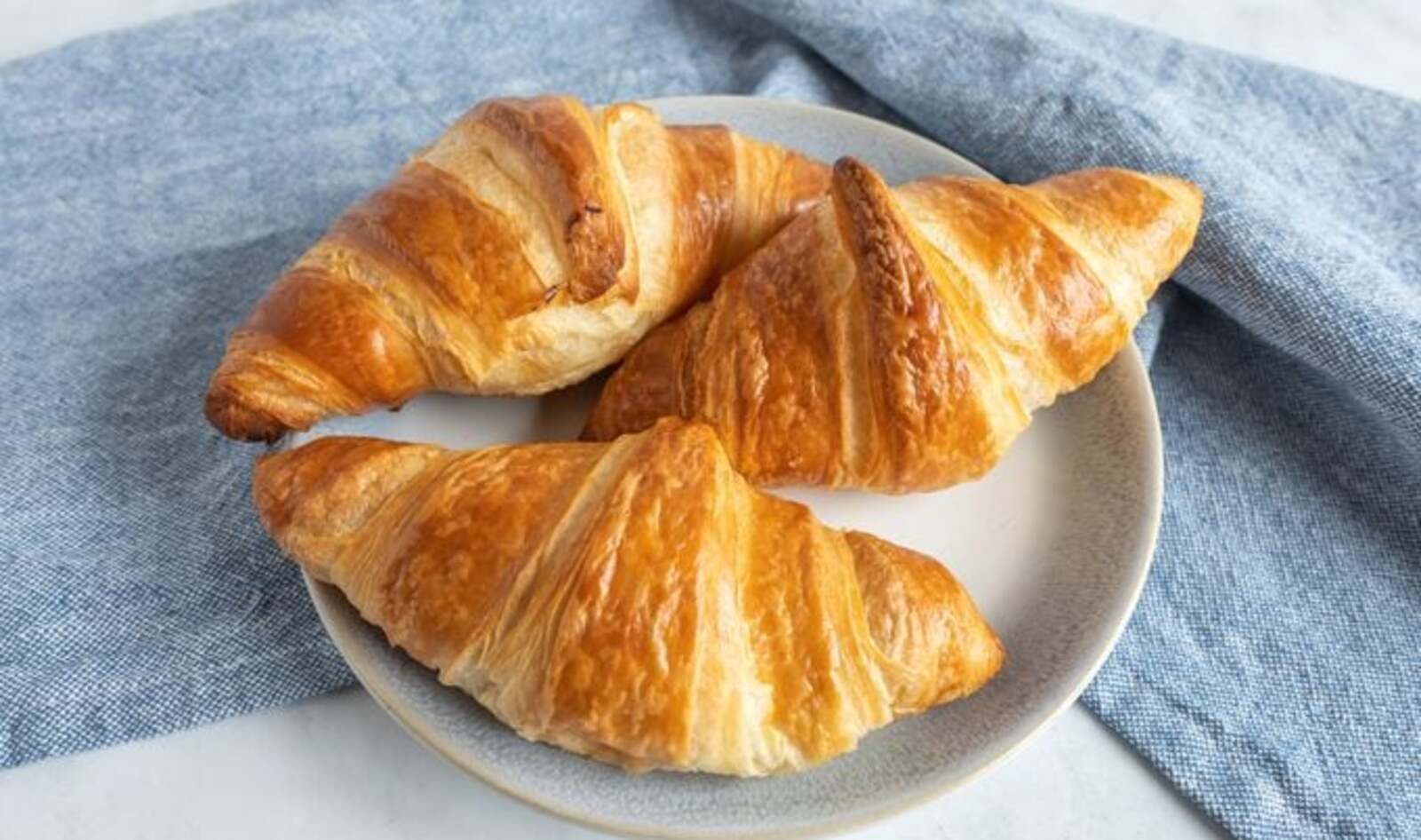 This Vegan Sourdough Subscription Will Break Your Store-Bought Bread Habit and Give You "Free Croissants for Life"